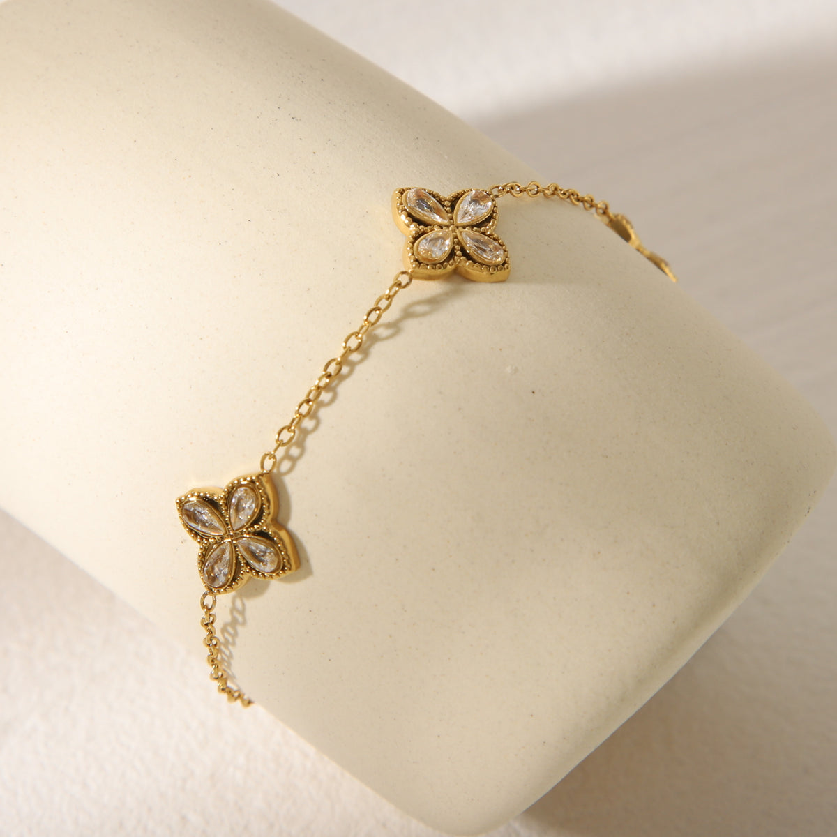 Flower bracelet