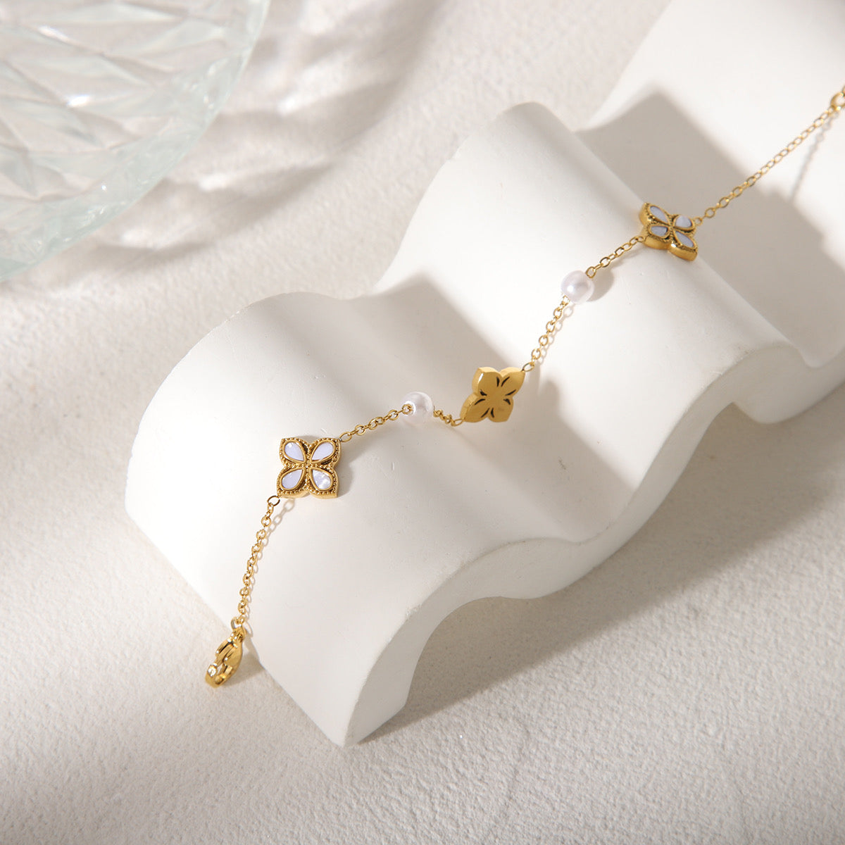 Flower bracelet