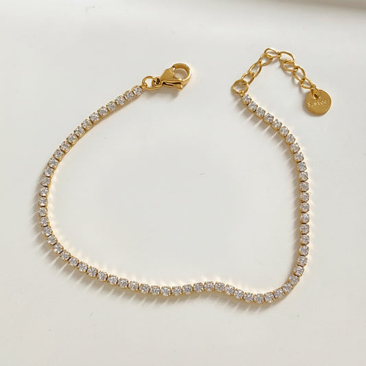 Thin tennis bracelet
