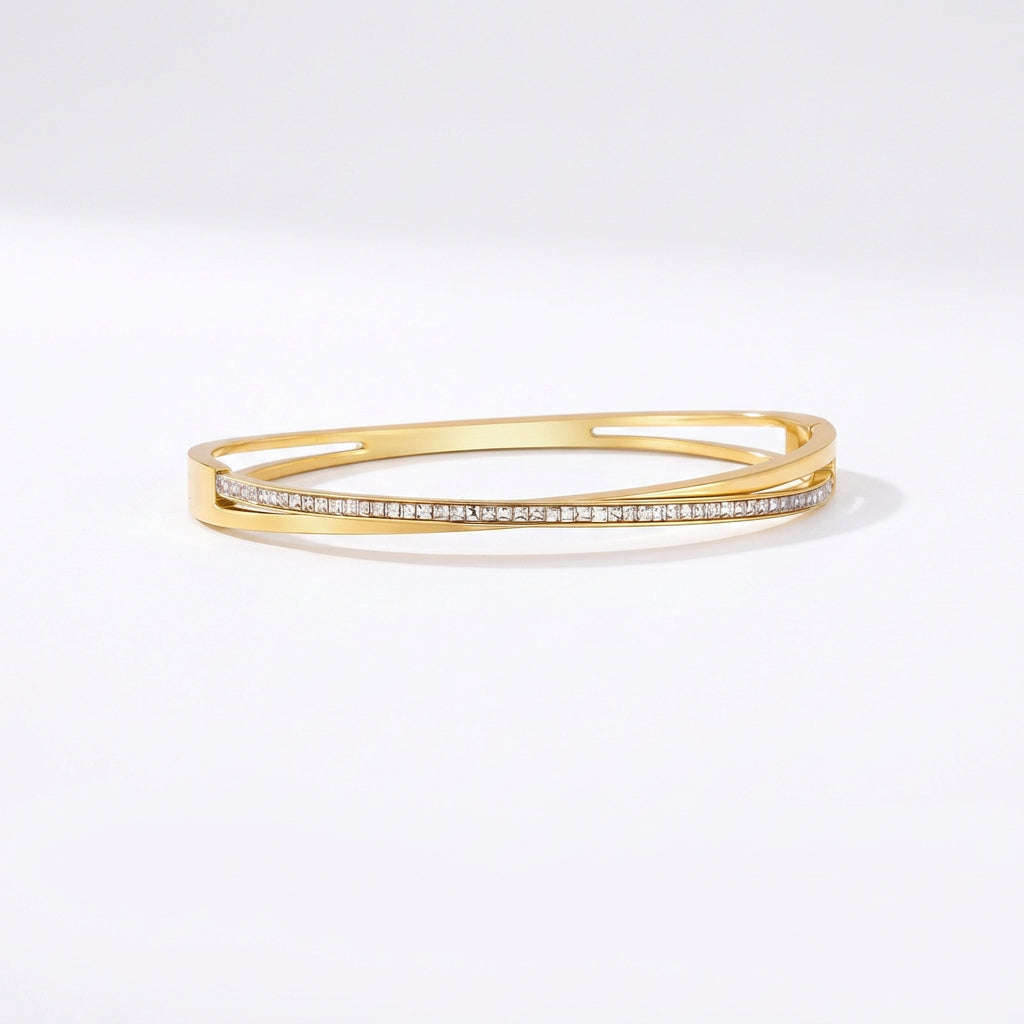 Slim bangle