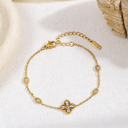Minimal bracelet